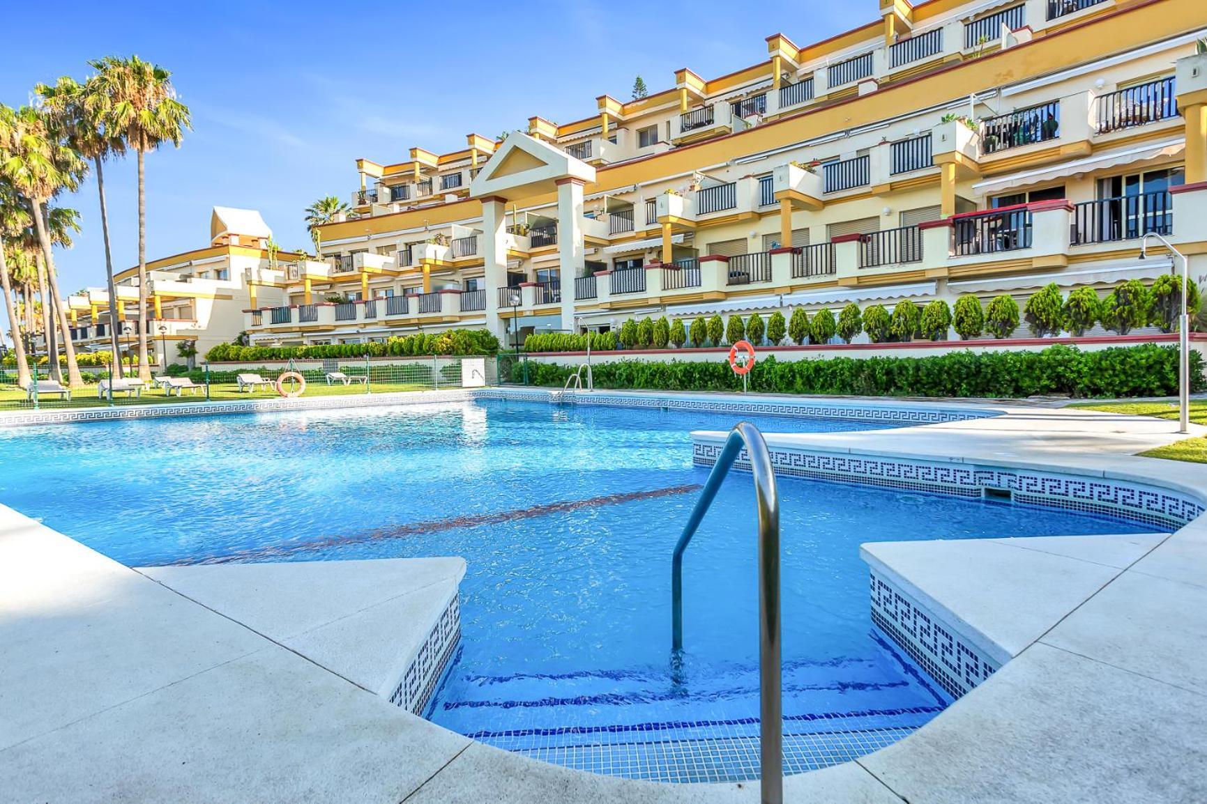 Modern Beach Apartment Romana Playa 723 In Marbella, Elviria Kültér fotó